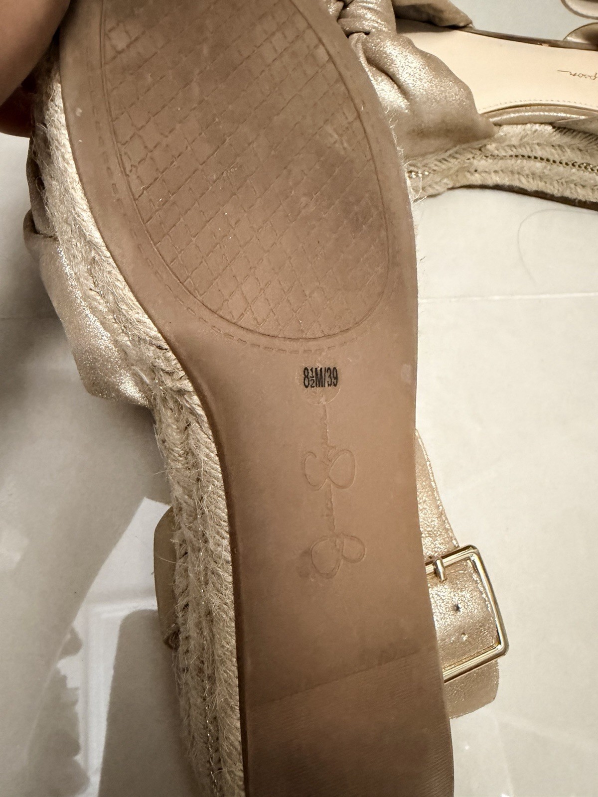 Jessica Simpson Gold Metallic Wedge Open Toe Ankle Strap Sandals US 8.5