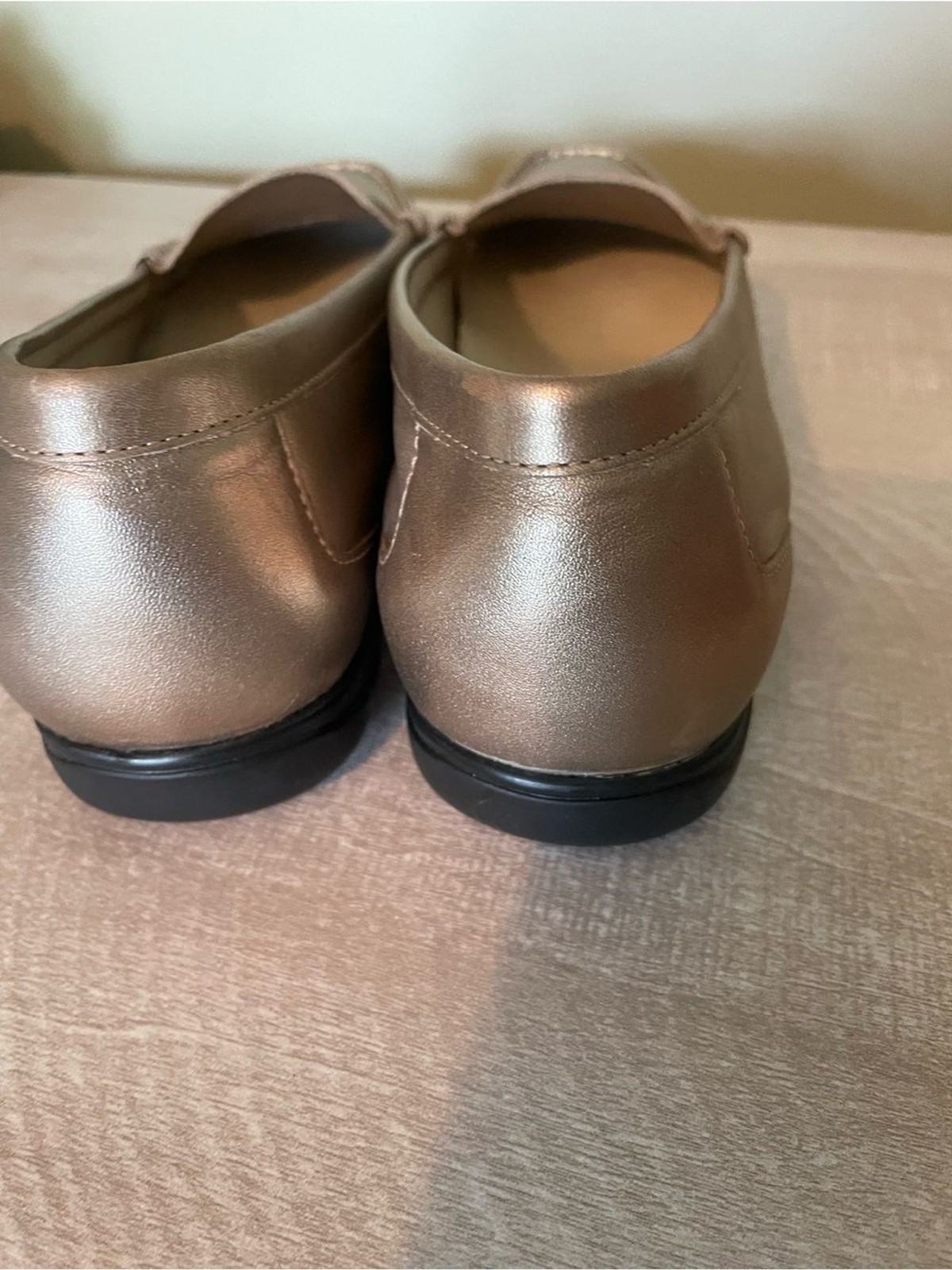 Trotter’s Metallic Bronze Penny Loafers flats shoes slipons sz 10N leather