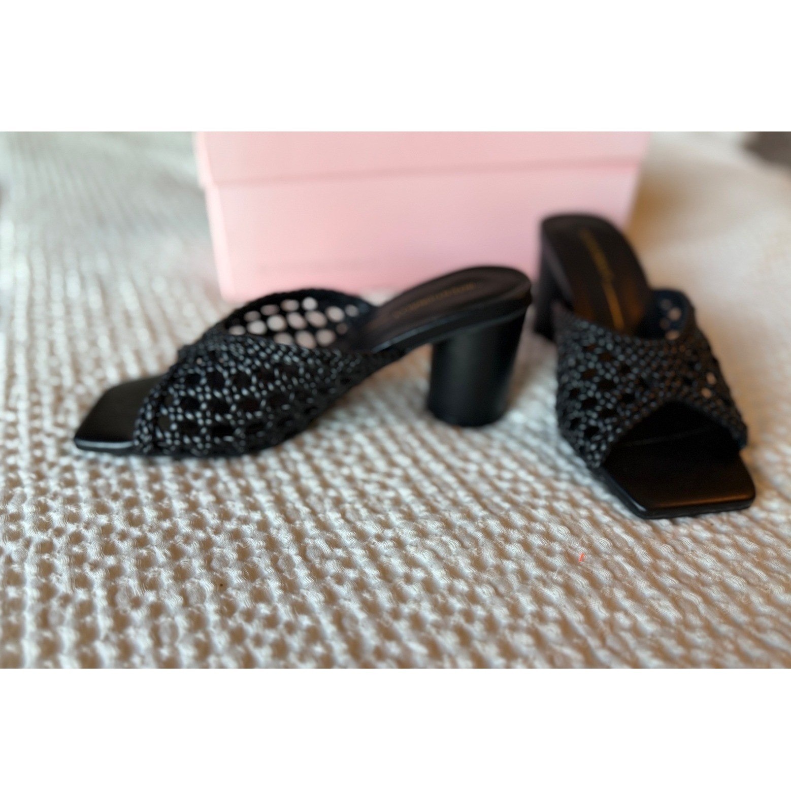 Intentionally Blank Cassandra Black Woven Vegan Leather Block Heel Mules Size 5