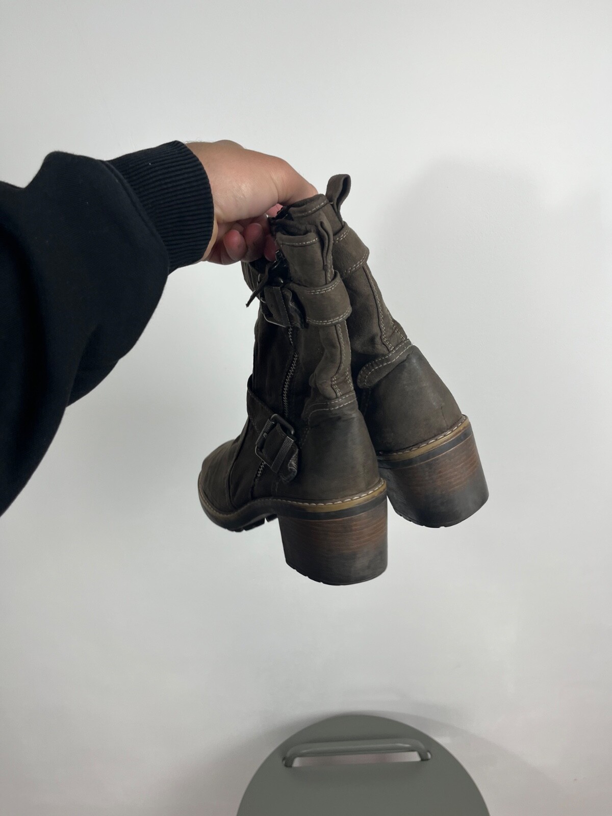 Avant-Garde Heeled Leather Ankle Boots with Zippers and Buckle Straps Biker Styl