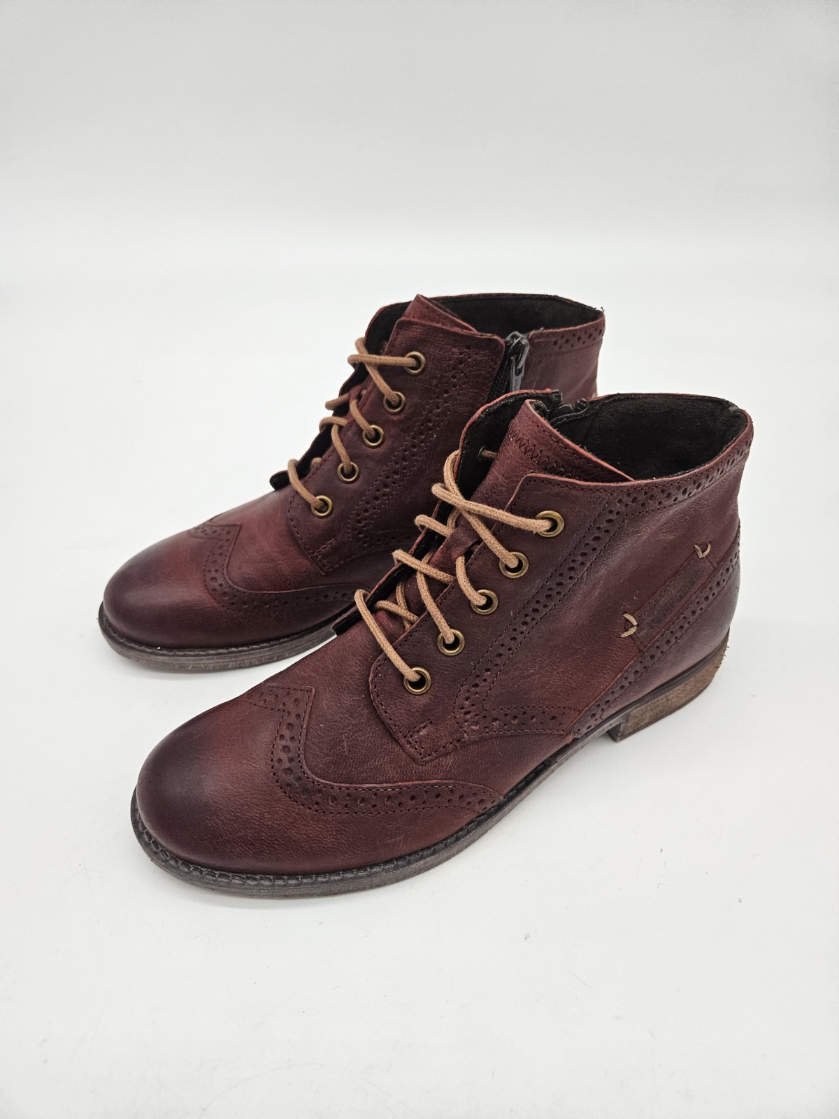 Josef Seibel Women’s Leather Sienna Bootie Size EU 37 US 6-6.5