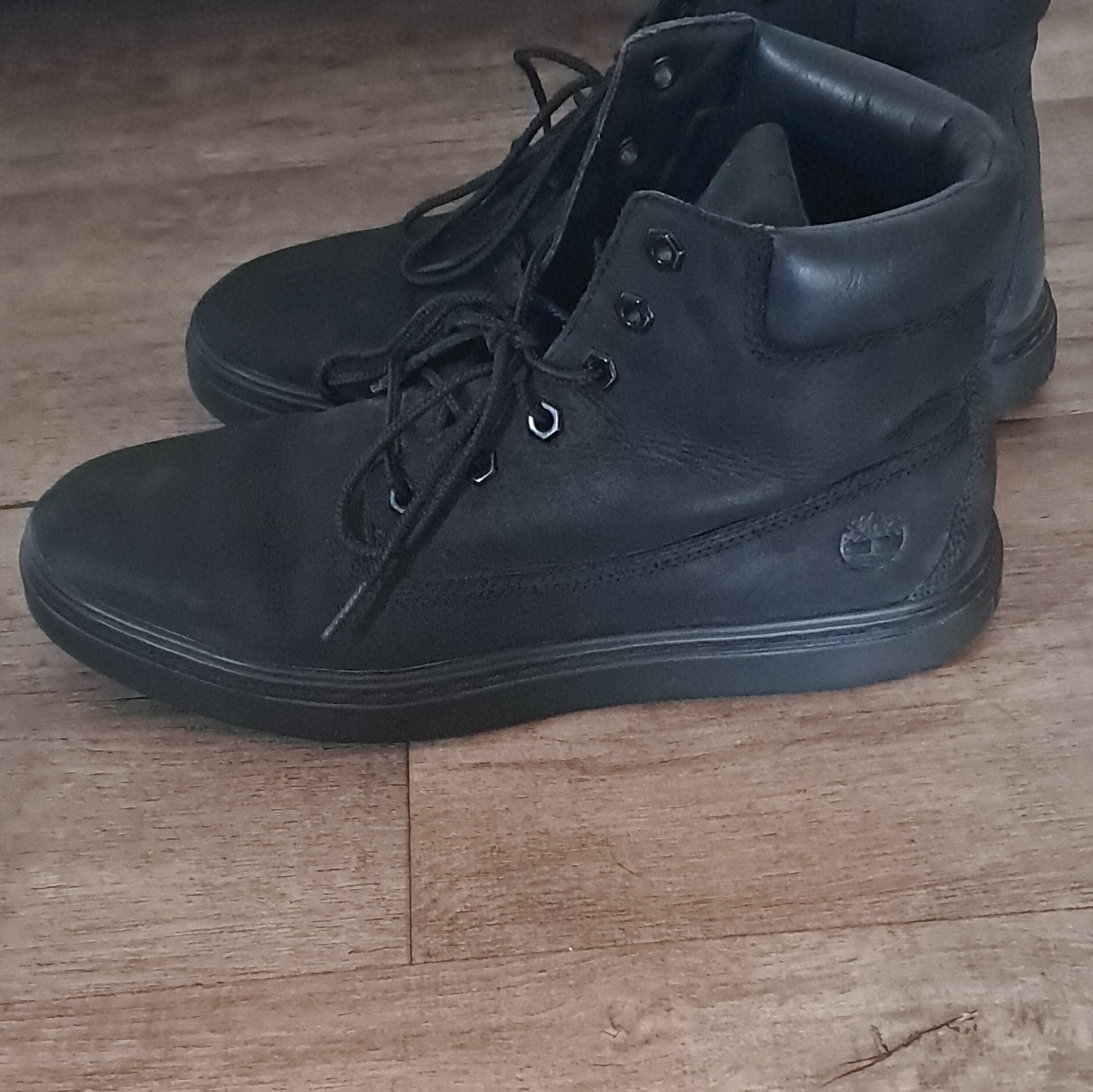 Timberland Women’s Linden Woods 6-Inch Waterproof Boots Black Nubuck Size 9 New