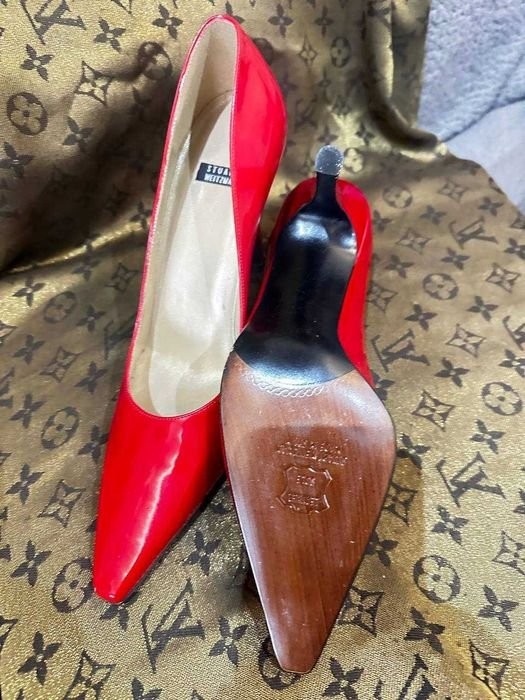 Women Stuart Weitzman Heels Red Patent 39.5