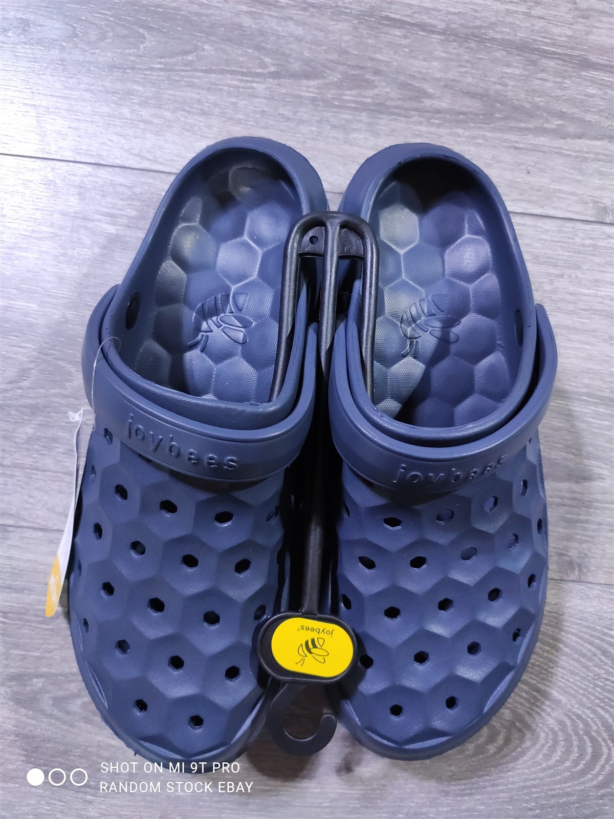 Joybees Adults Varsity Clog Solid True Navy Unisex Clogs Womens 7 / Mens 6
