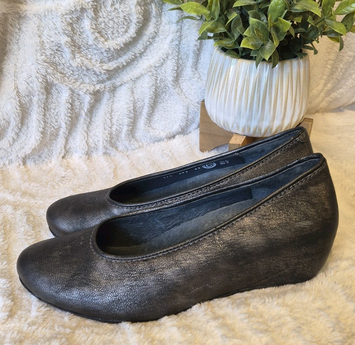 Wolky Valentine Ballet Flats Slip-on Shoes Hidden Wedge Metallic Grey Sz 10.5