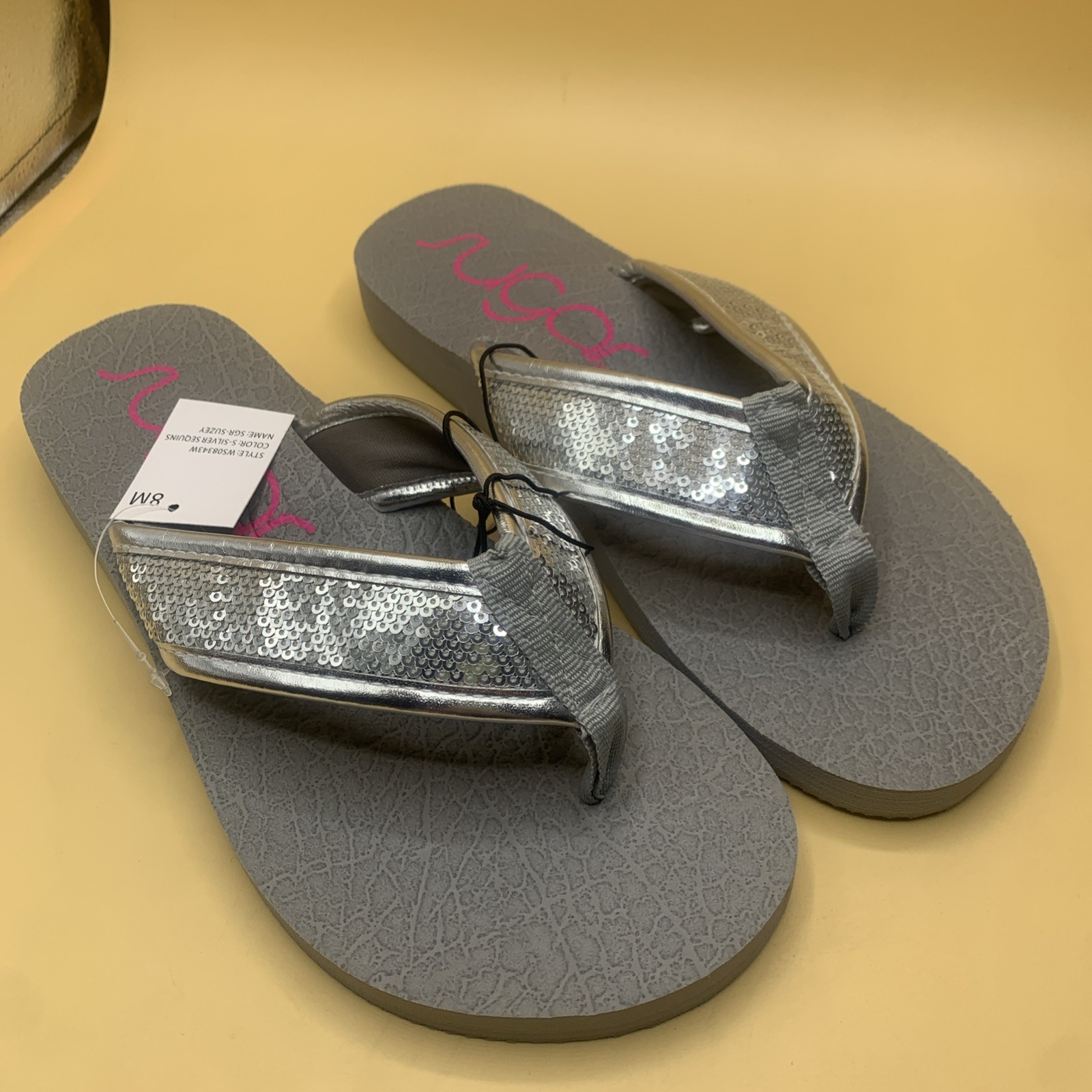 New With Tags Sugar Brand Flip Flop Sandals Silver Sequins Women’s 8