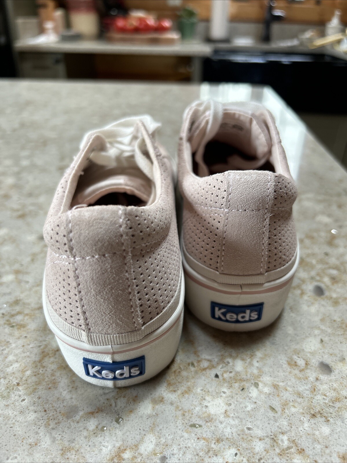 Keds Jump Kick Duo Light Pink Gold Vegan Soft Buck Leather Sneakers sz 8 Womens