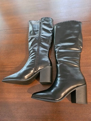 Journee Collection Women’s Tru Comfort Foam Daria Boots Knee High Size 6