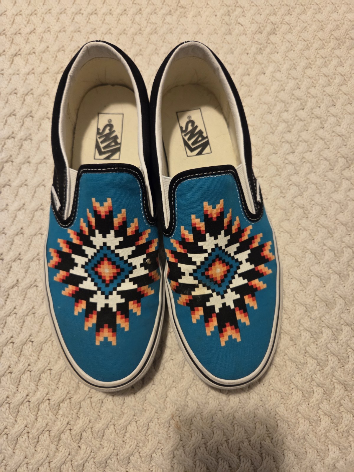 Size 9.5 – VANS Classic Slip-On Multicoloured
