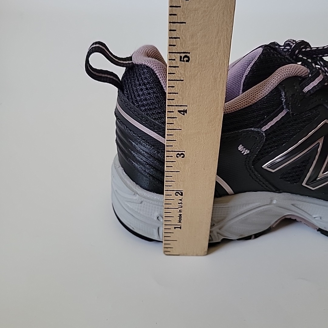 New Balance All Terrain 573 Sneakers 9.5 Low Top Lace Up Black Activewear Casual