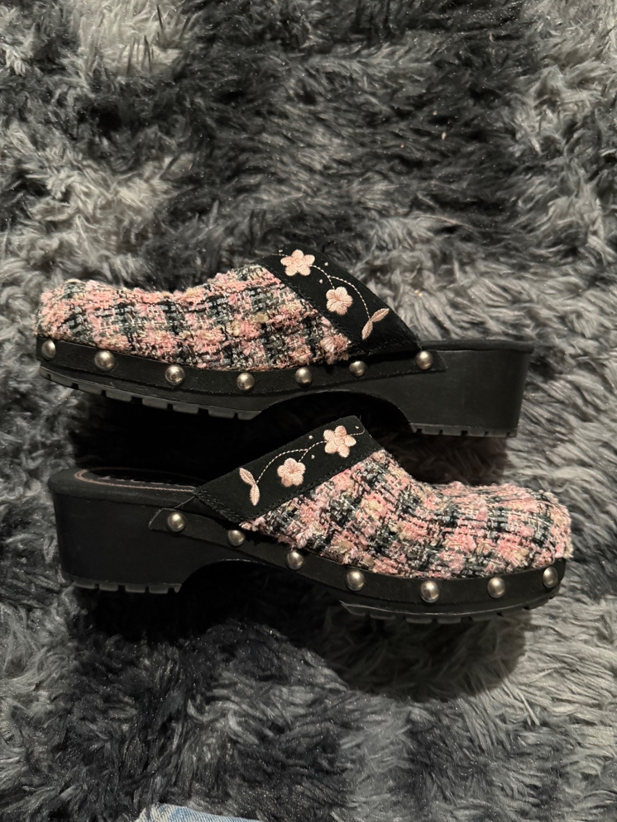 Mudd Y2K Women’s Clogs Pink Tweed Plaid Embroidered Flowers Size 8