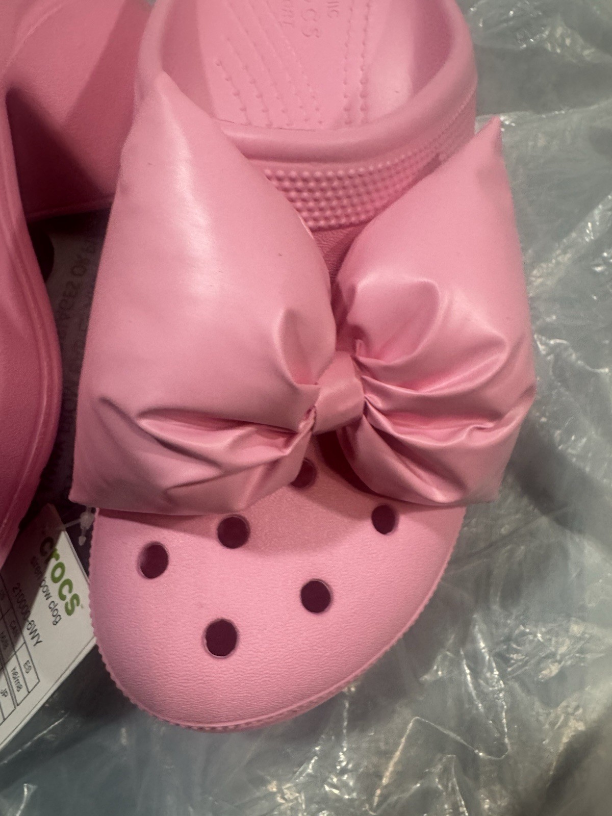 NWT CROCS Siren Bow Clogs In Pink Size 8
