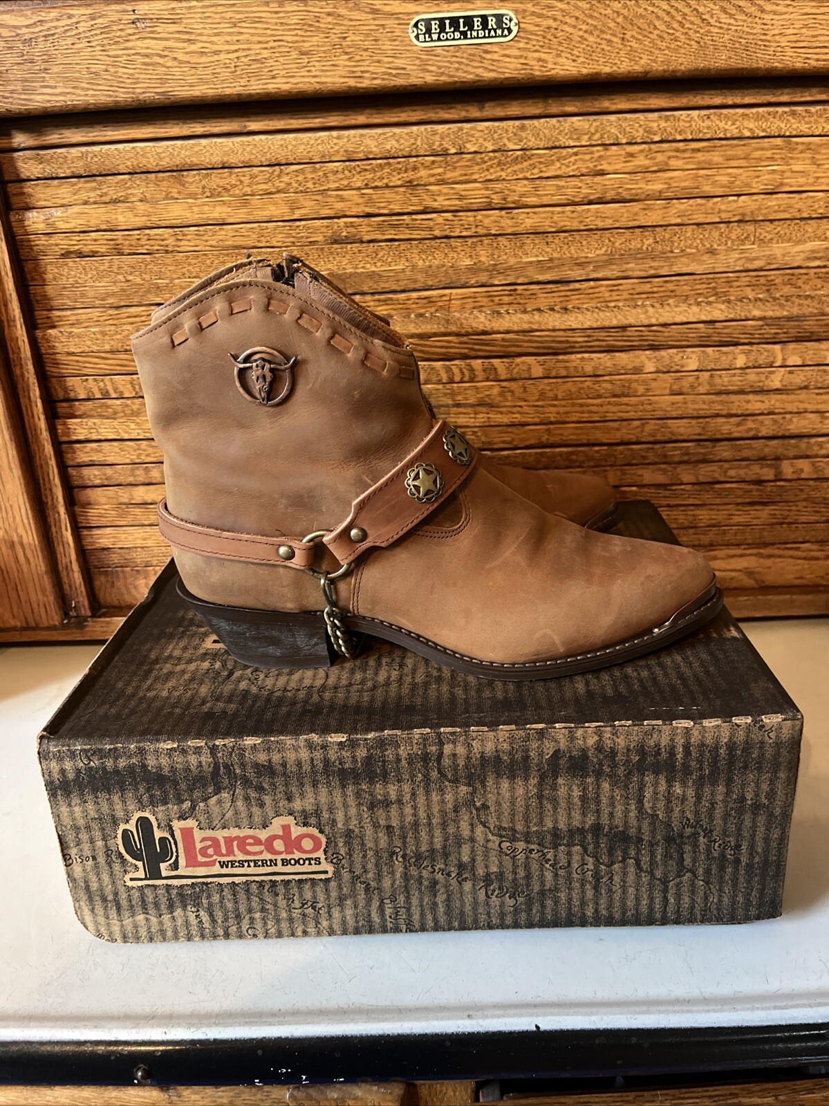 Laredo Womens Vintage Boots 10M L869 Copper Distressed 6” Side Zipper W/box EUC