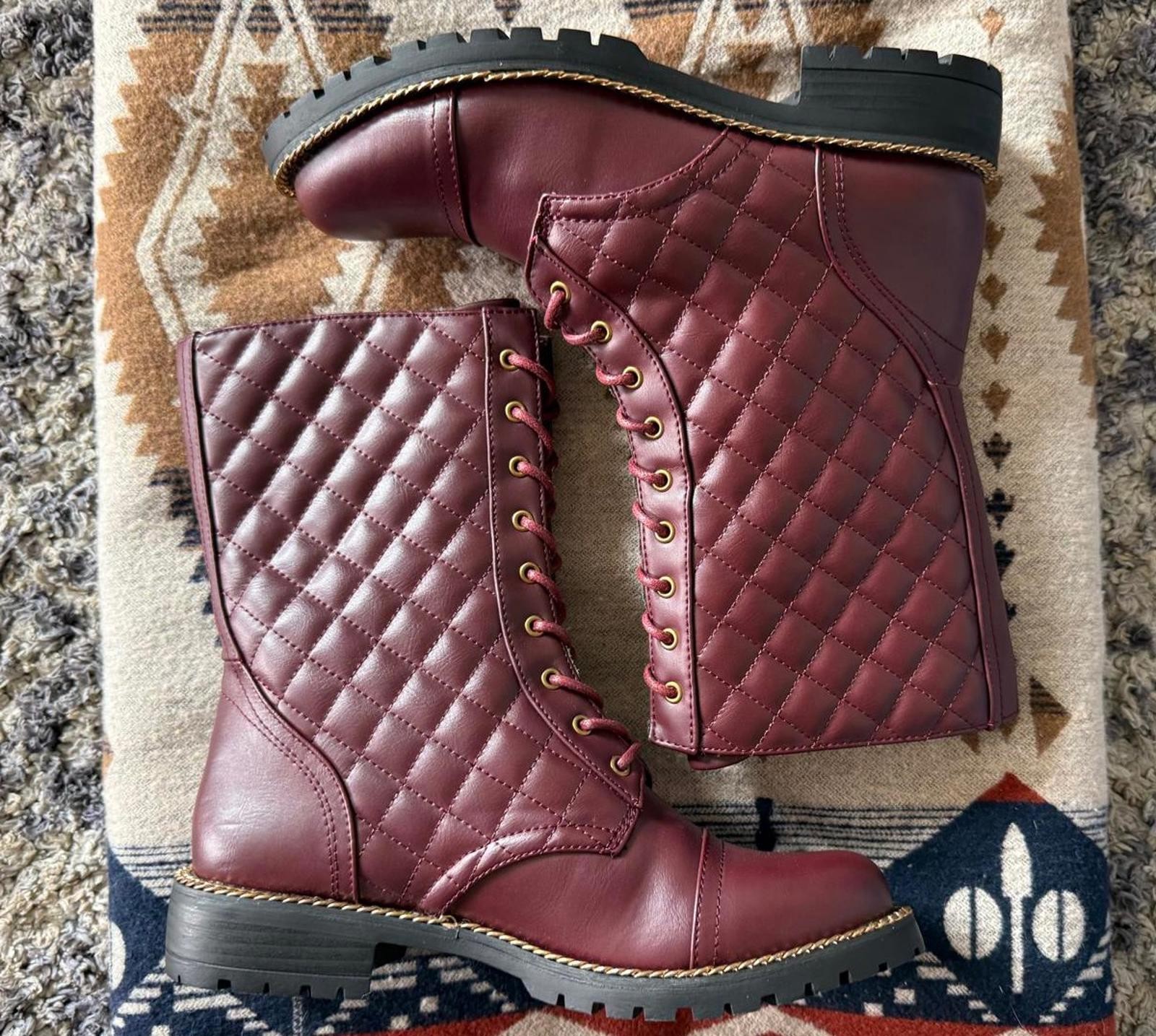 Charlee Burgundy Quilted Lace Up Combat Boots Chain Trim Size 7.5