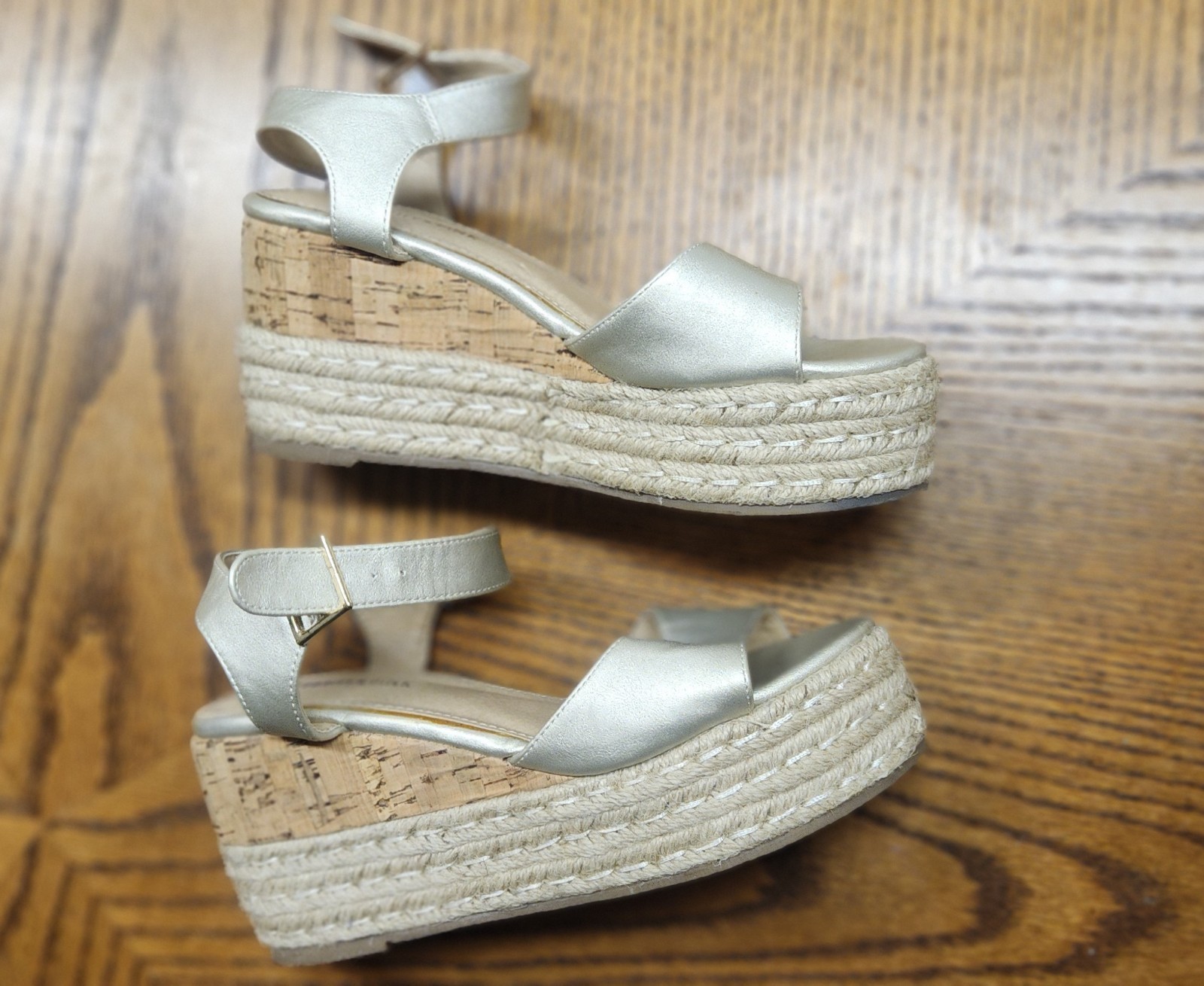 Celebrity Pink Womens Platform Wedge Espadrille Sandals Sydney Gold Metallic 6W