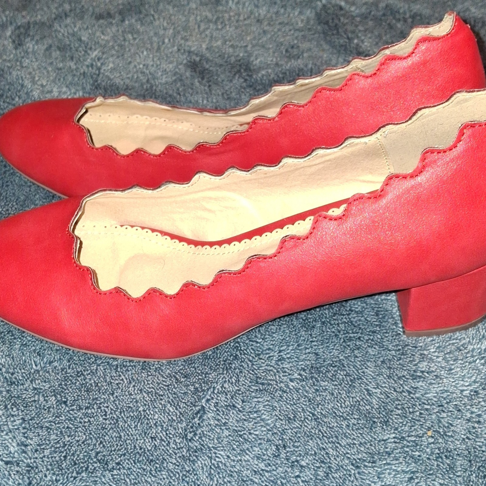Journee Collection Red Scalloped Block Heel Pumps Round Toe Slip-On 9 Standard