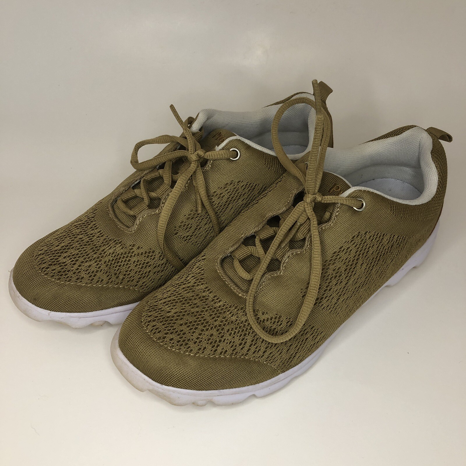 Propet Women’s Size 9 Travelactiv Walking Honey Sneaker W5102 Super Lightweight