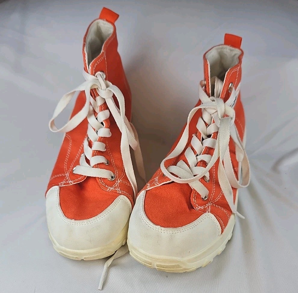Fashion Classic Orange High Top Canvas Air Cushioned Heel Sneakers Size 40 – 8.5
