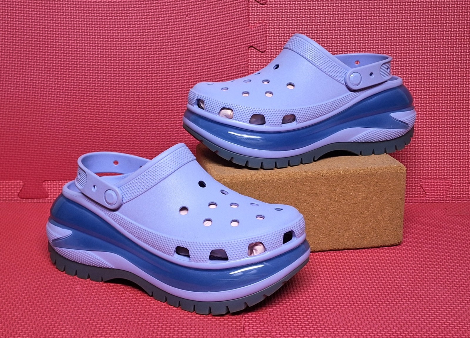 Crocs Mega Crush Platform Clog Shoes Moon Jelly Purple Lavender Size 9 Women’s