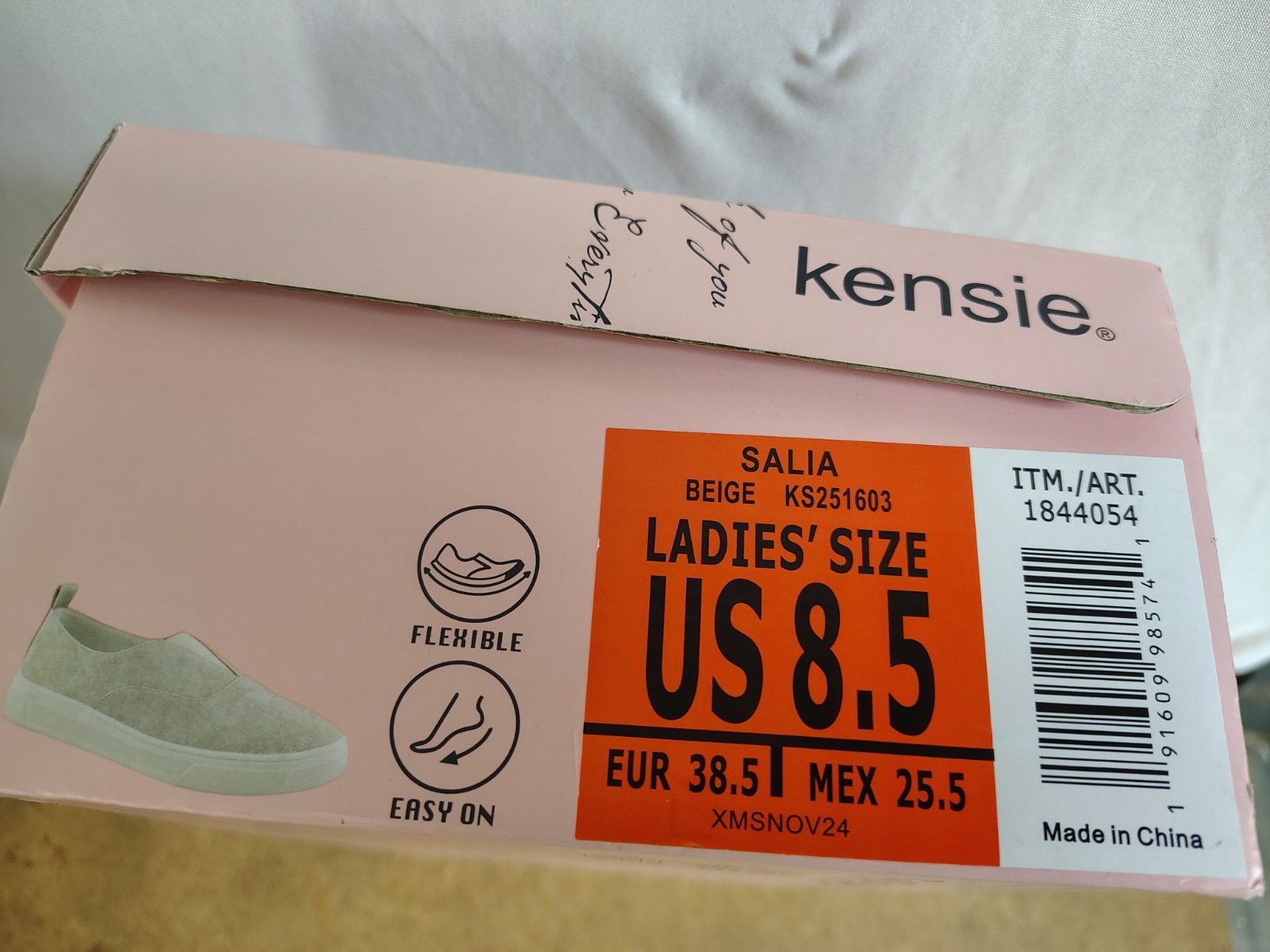 Kensie Ladies Slip On Shoes Salia Beige Size 8.5 New With Box (337)