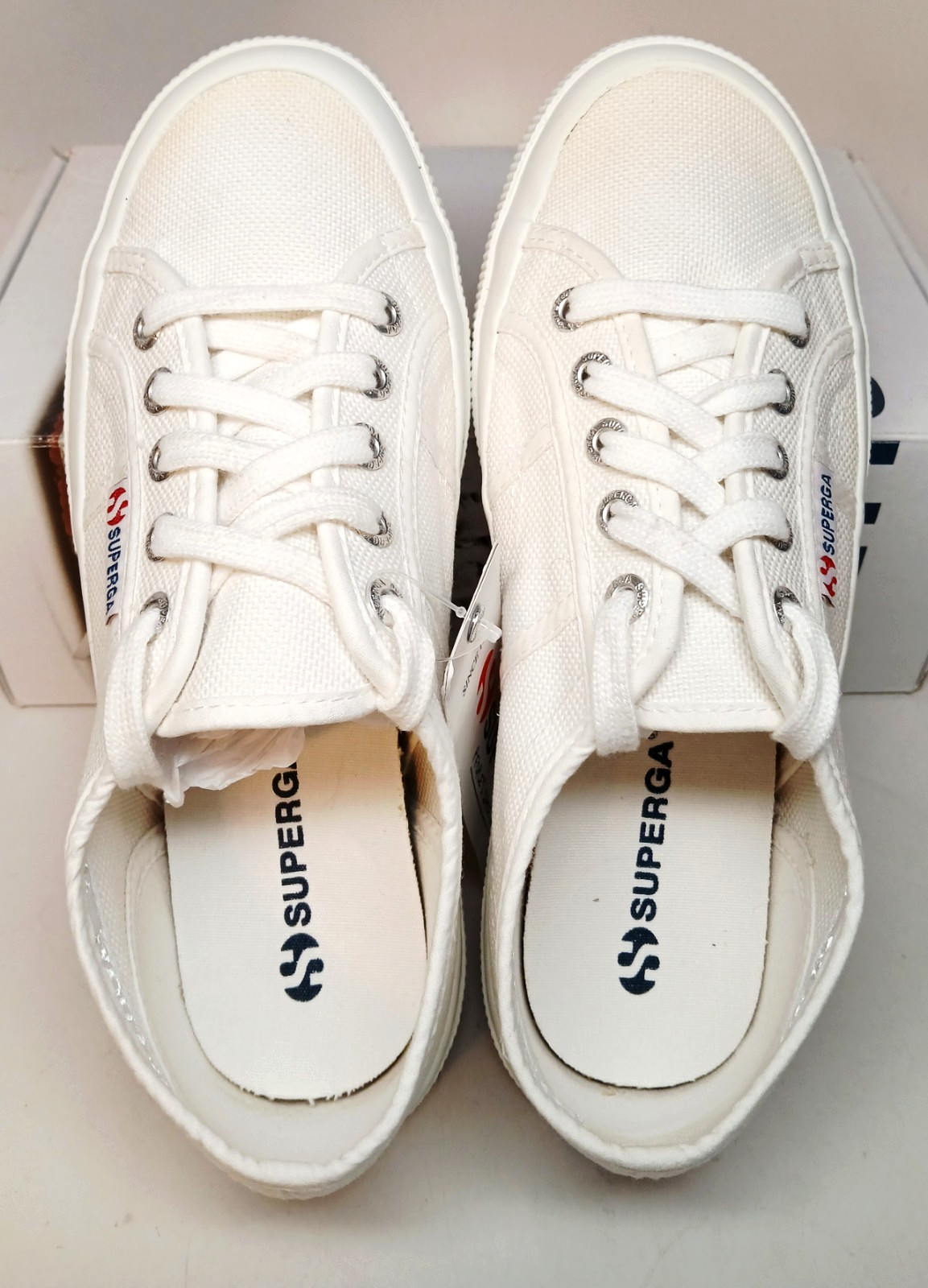 Superga 2750 Cotu Classic Sneaker White Lace up Women’s Size 6 1/2 M