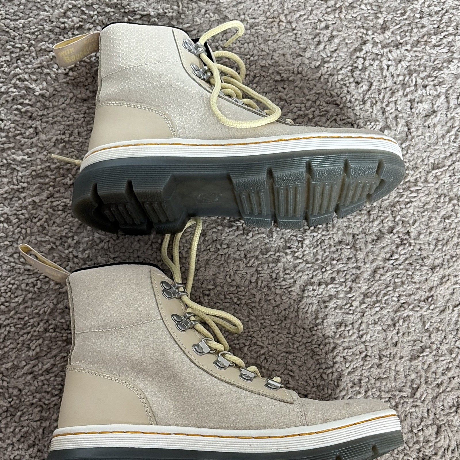 Dr. Martens Combs W Women’s Beige Canvas Lace-Up Ankle Combat Boots US 6
