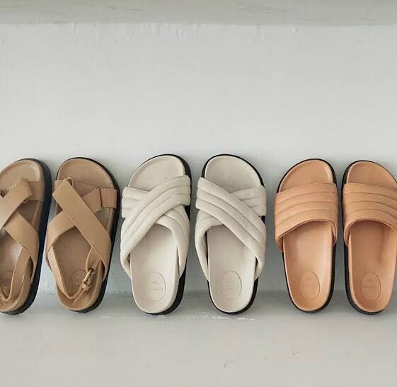 the bali tailor raya sandals Slides Beige Tan Leather Slip On Designer 40 Au 9