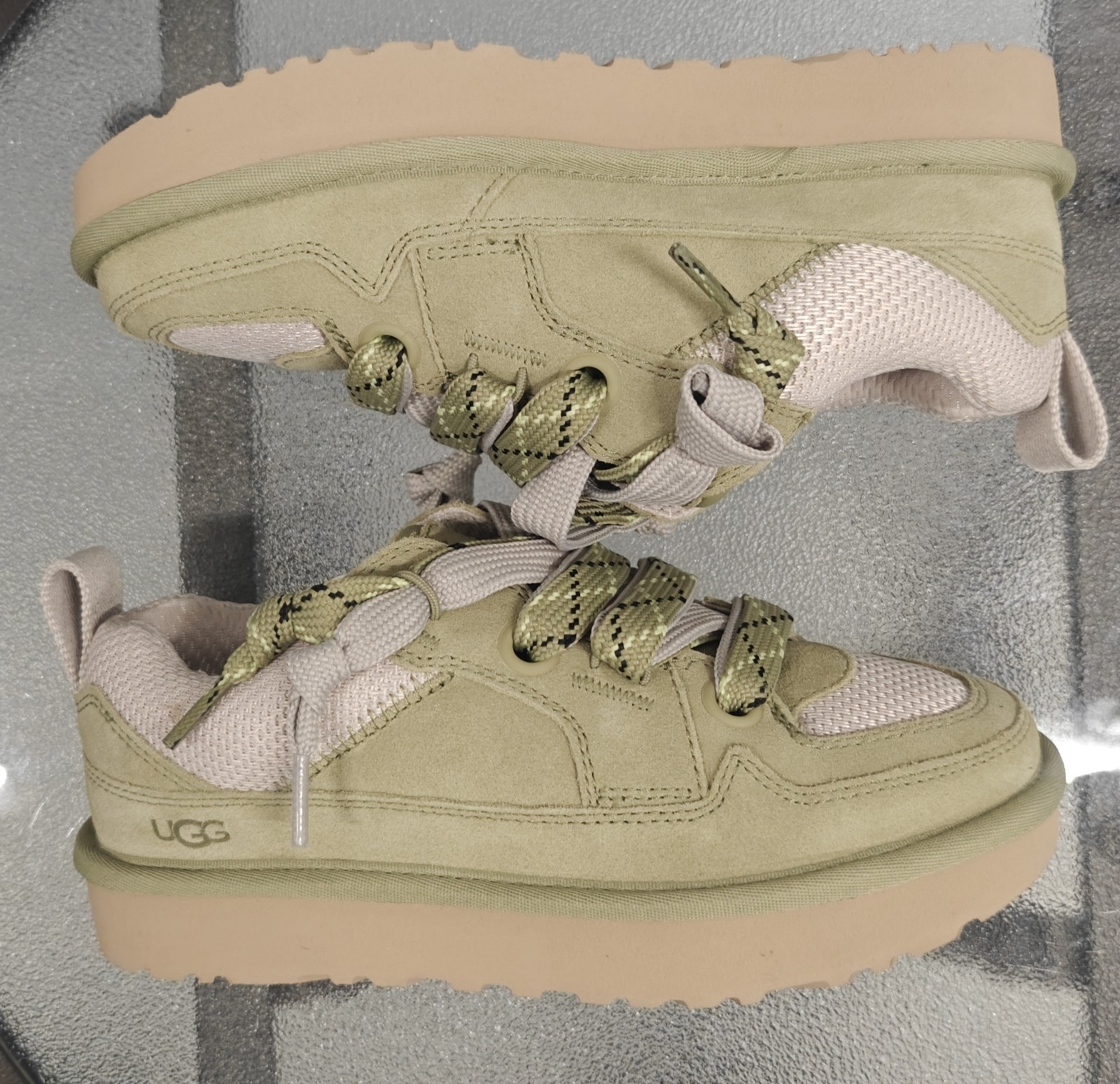 Womens UGG Lowmel Sneaker Size 5–06