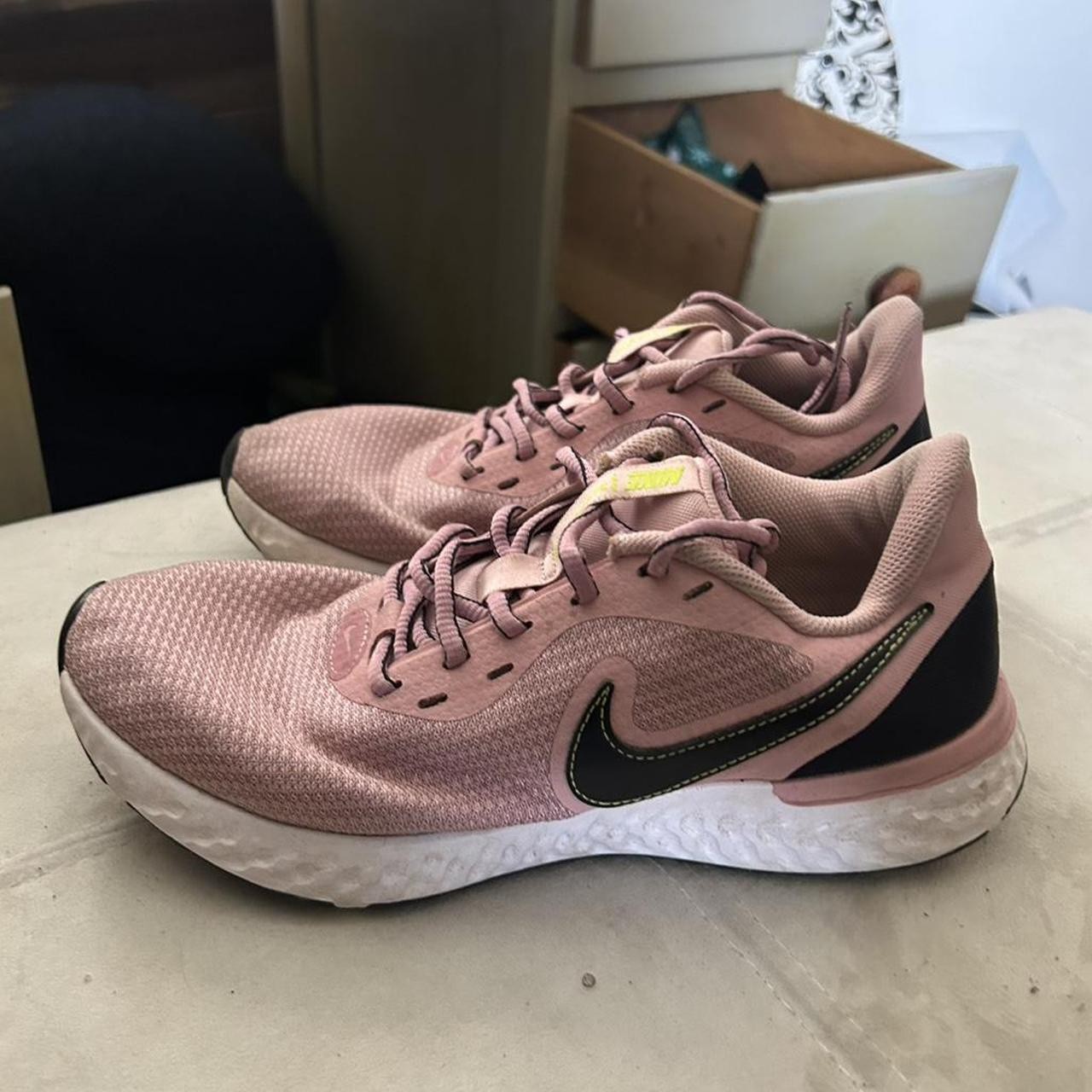 Nike pink React Infinity Run trainers. Size US 8.5 #running #sneakers #lifestyle