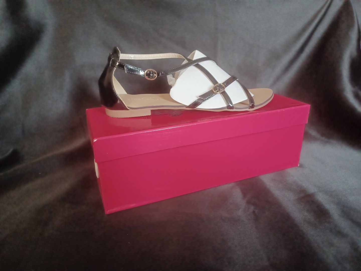 Ann Creek Isla Black Sandal NWB Women’s Choose Your Size 9 Or 9.5 Available