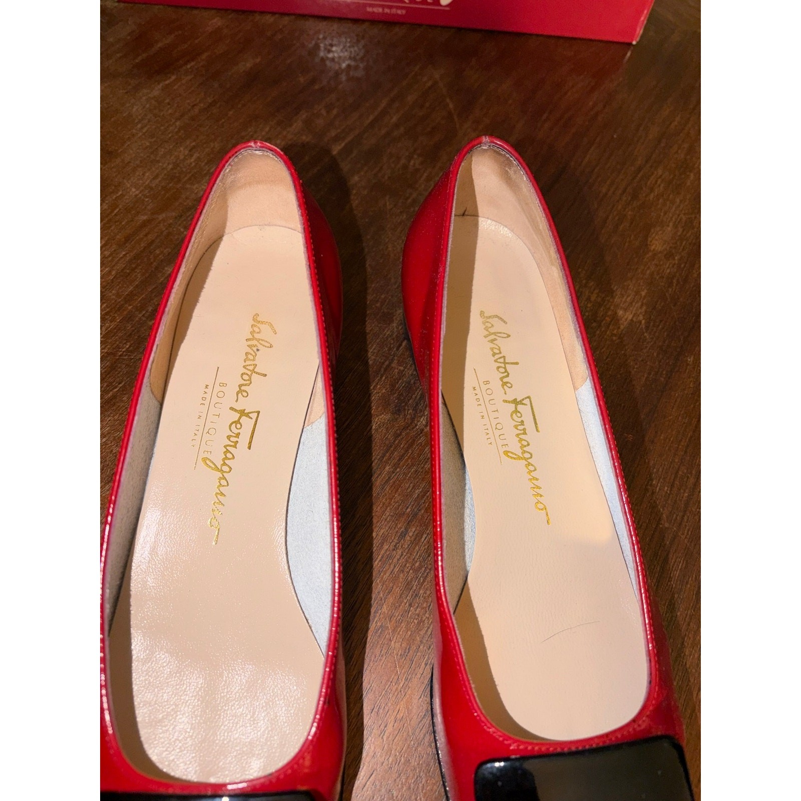 Salvatore Ferragamo Red Black Patent Leather Geometric Loafers 1” Heel Size 8 AA
