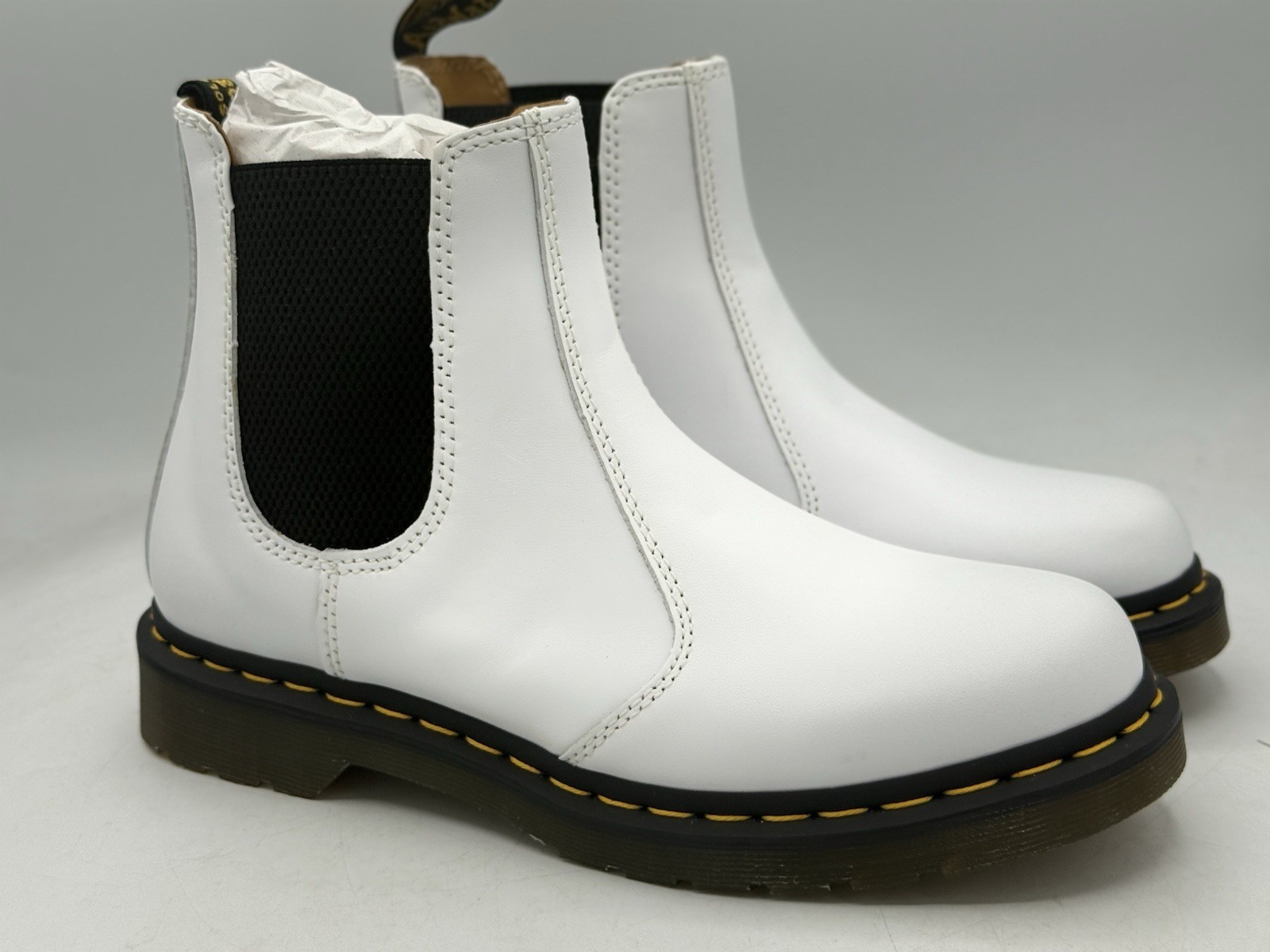 Dr. Martens White Chelsea Boots Leather Pull Tab 27475100 Women’s Size 9