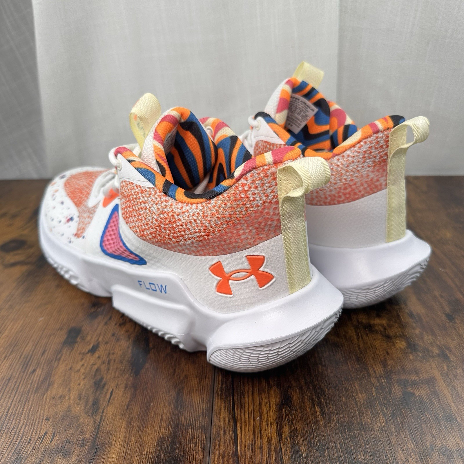 Under Armour Flow Breakthru 3 LE Basketball Shoes Women’s 15 Men’s 13.5 Defects