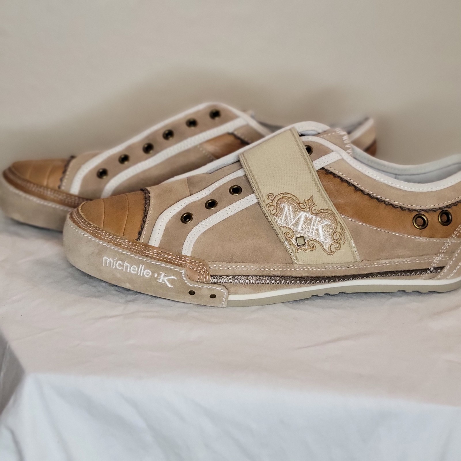 BNWT DEADSTOCK Y2K Michelle K Skechers Tan Low Profile Slip-on Sneakers 00s RARE