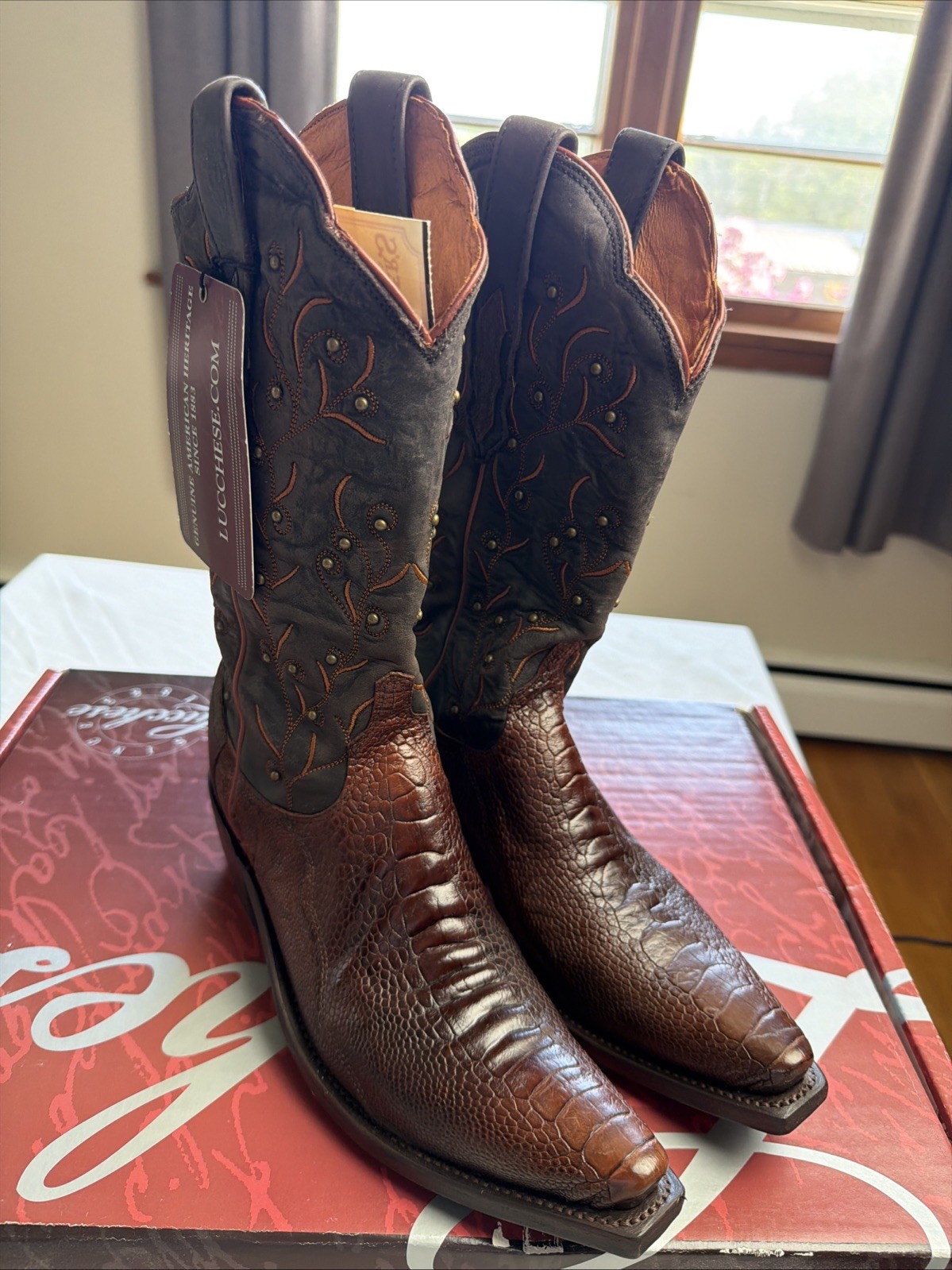 Lucchese Women’s Burnished Ostrich Leg Western Boots NEW OLD STOCK NWT Size 7B