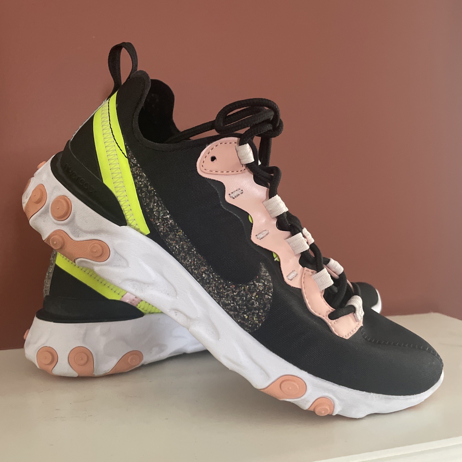 Nike CD6964-002 Women React Element 55 Shoes Sneakers Black Coral Size 8