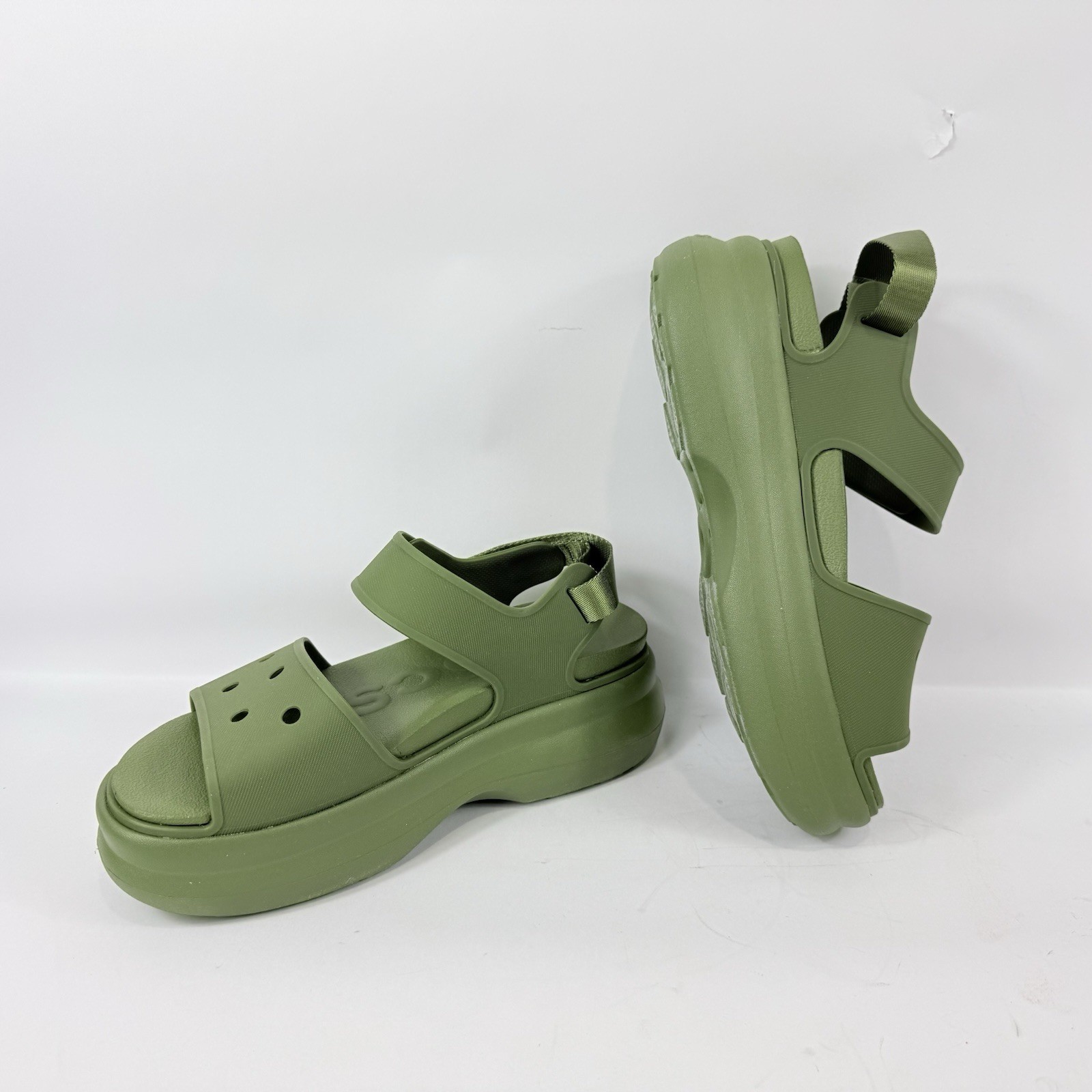 Crocs Soho Y Strap Sandal 211755 Army Green Women’s Size 11 Excellent MINT