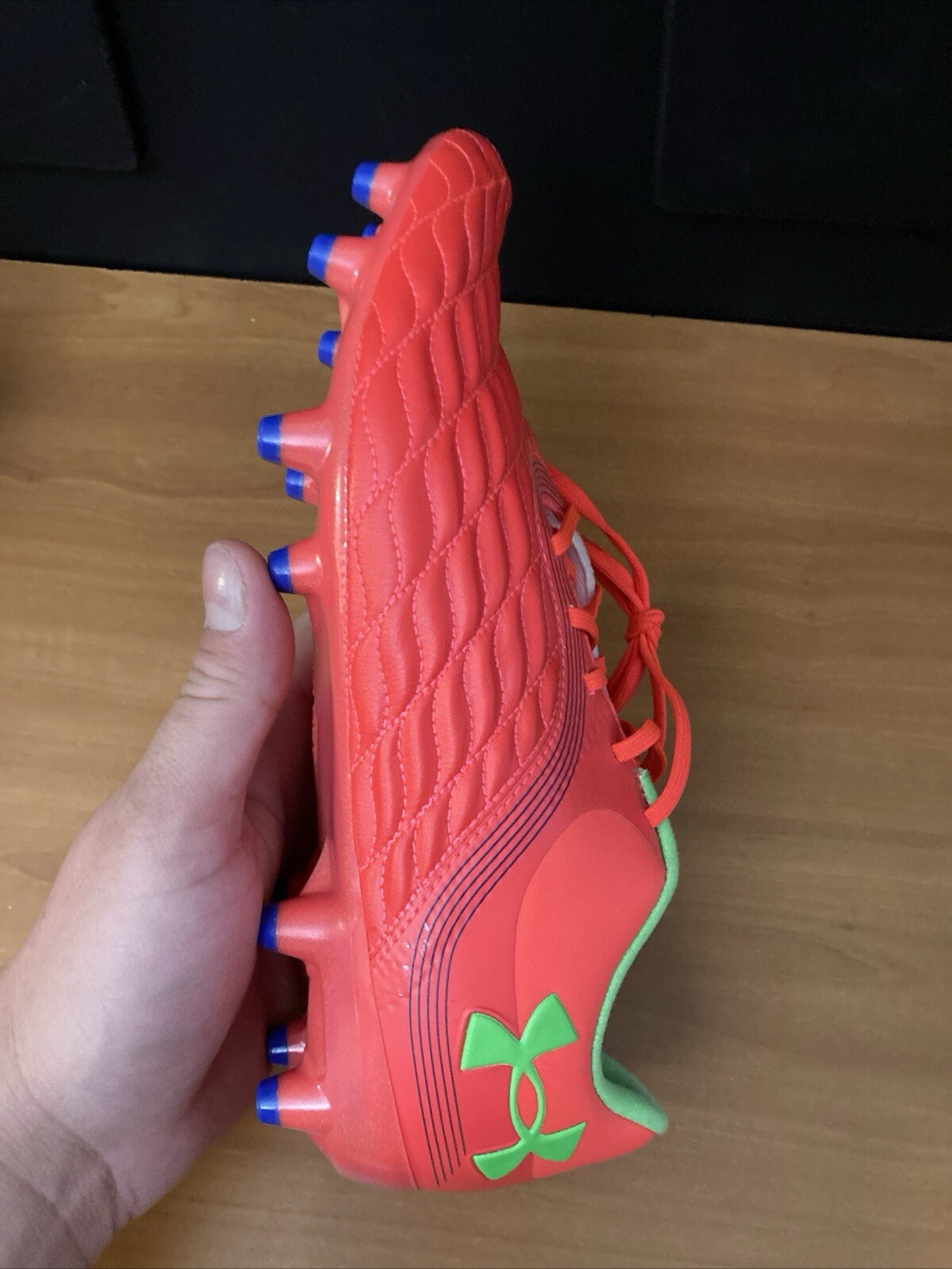 Under Armour Magnetico Pro 3 Soccer Cleats Shoes 3027497-600 Wmns 7.5 Men’s 6