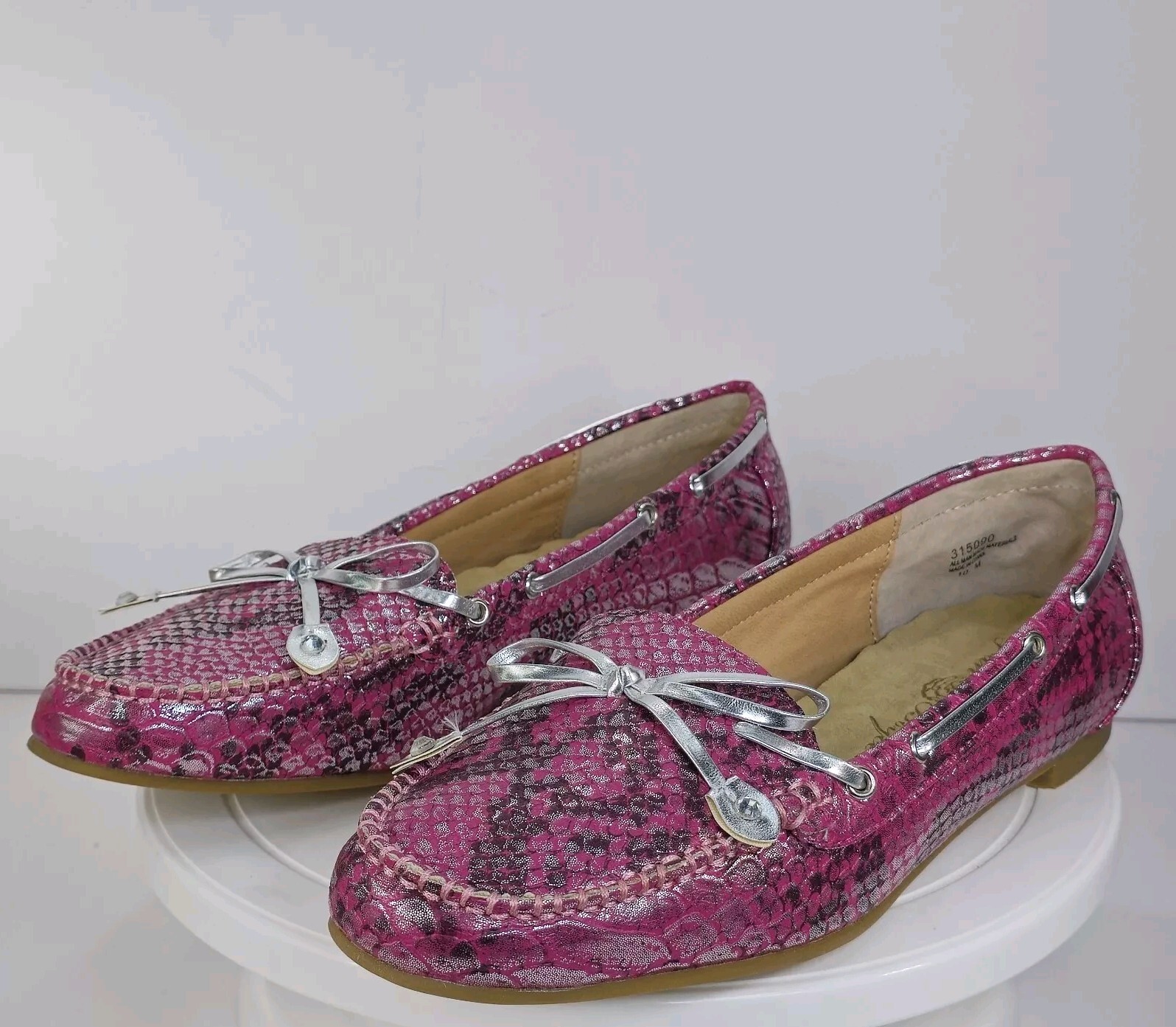JOAN BOYCE WOMENS 10M PINK SNAKESKIN PRINT RHINESTONE ACCENTED BOW LOAFER SHOES