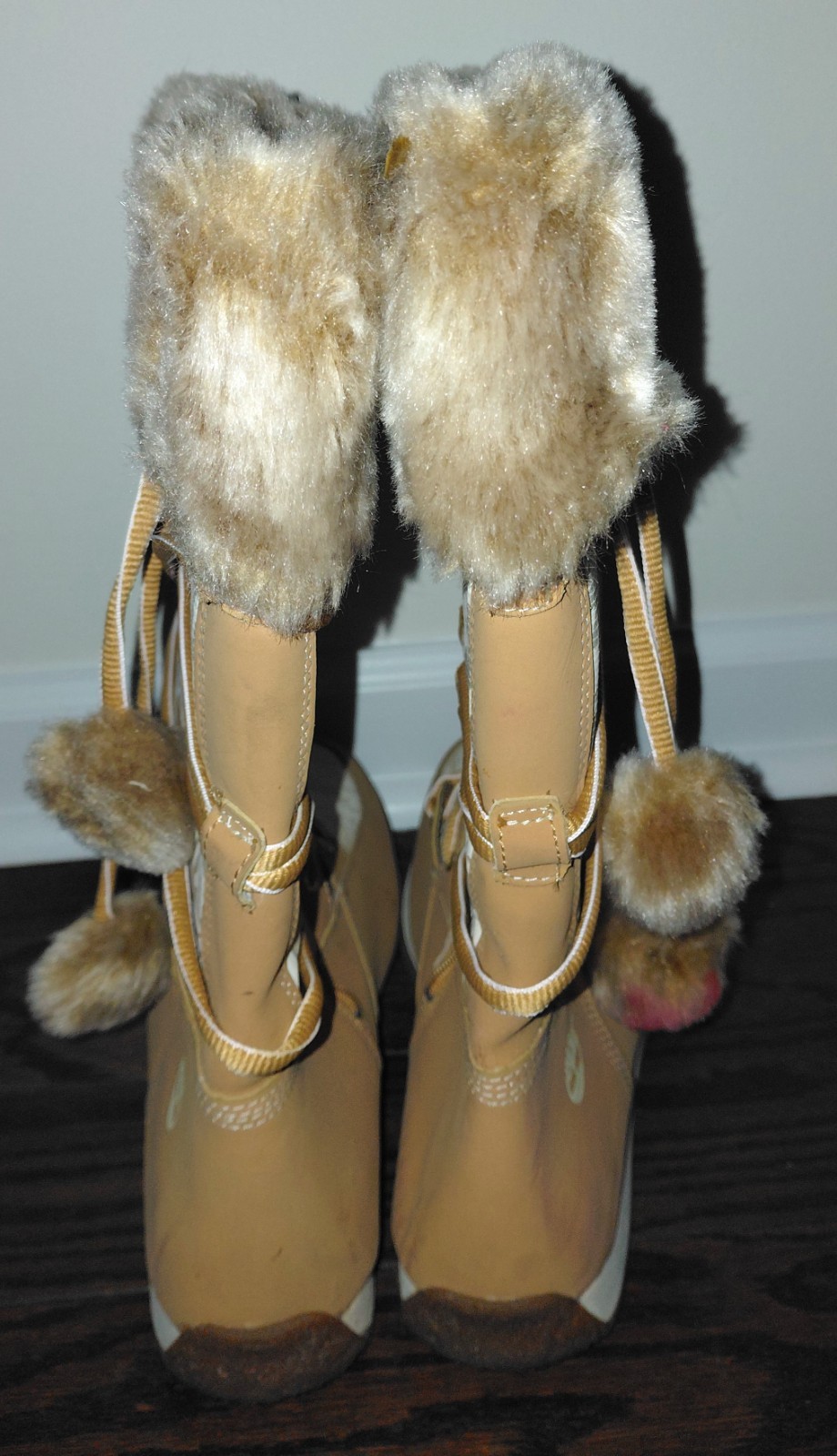 Timberland 70937M Tan Fur Lined Winter Boots. Size 7