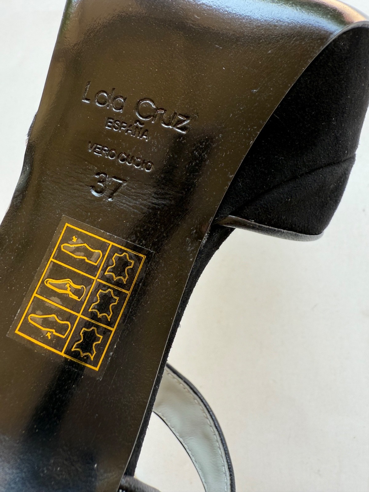 Lola Cruz España Platform High Heels Ankle Strap Black Suede Peep Toe Sz EUR 37