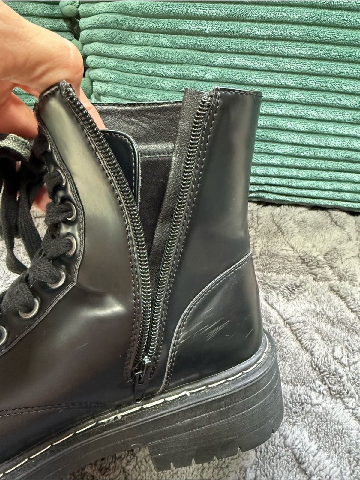 Black Lace-Up Platform Combat Boots – Women(8) Sugar “Kaedy”