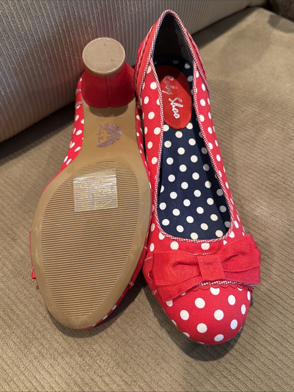 RUBY SHOO Women’s 9 Mid Heel Court Shoe With Bow Red White Blue Polka Dot EU40