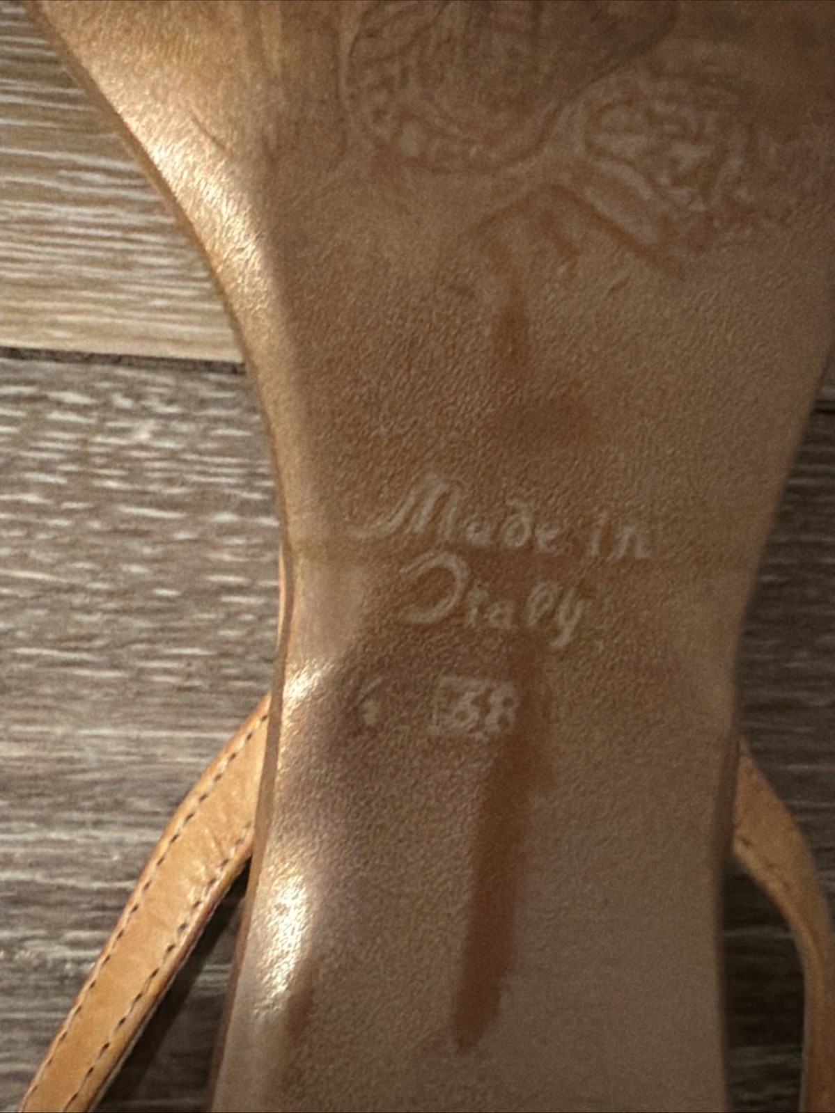 Vintage Tentazione Sandals 1996 Size 39 Beige Leather