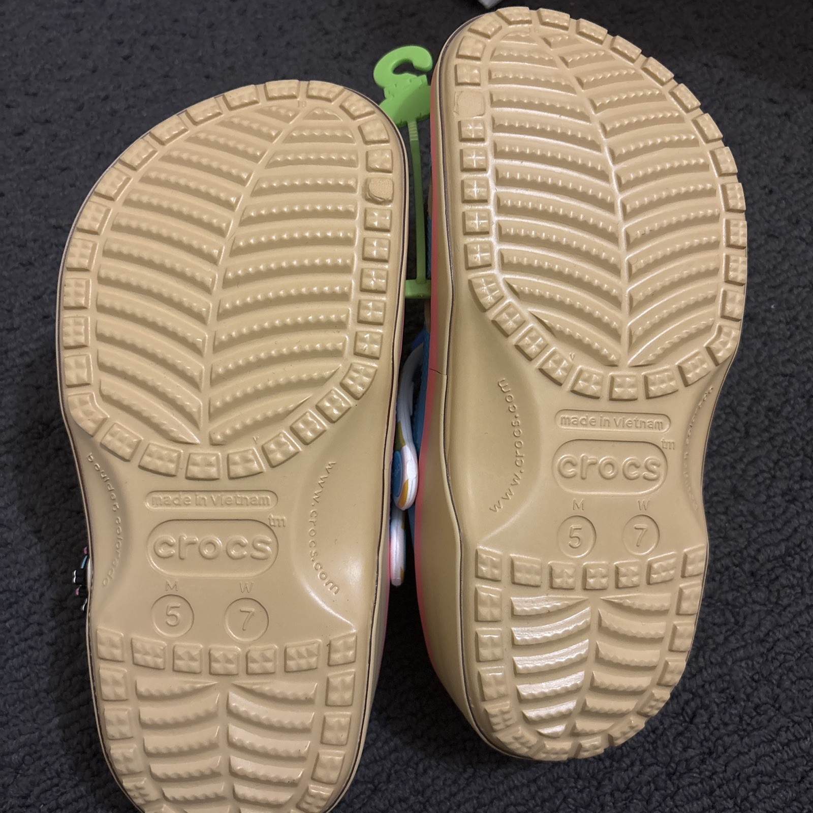 One peice chopper crocs women’s size au 8 l