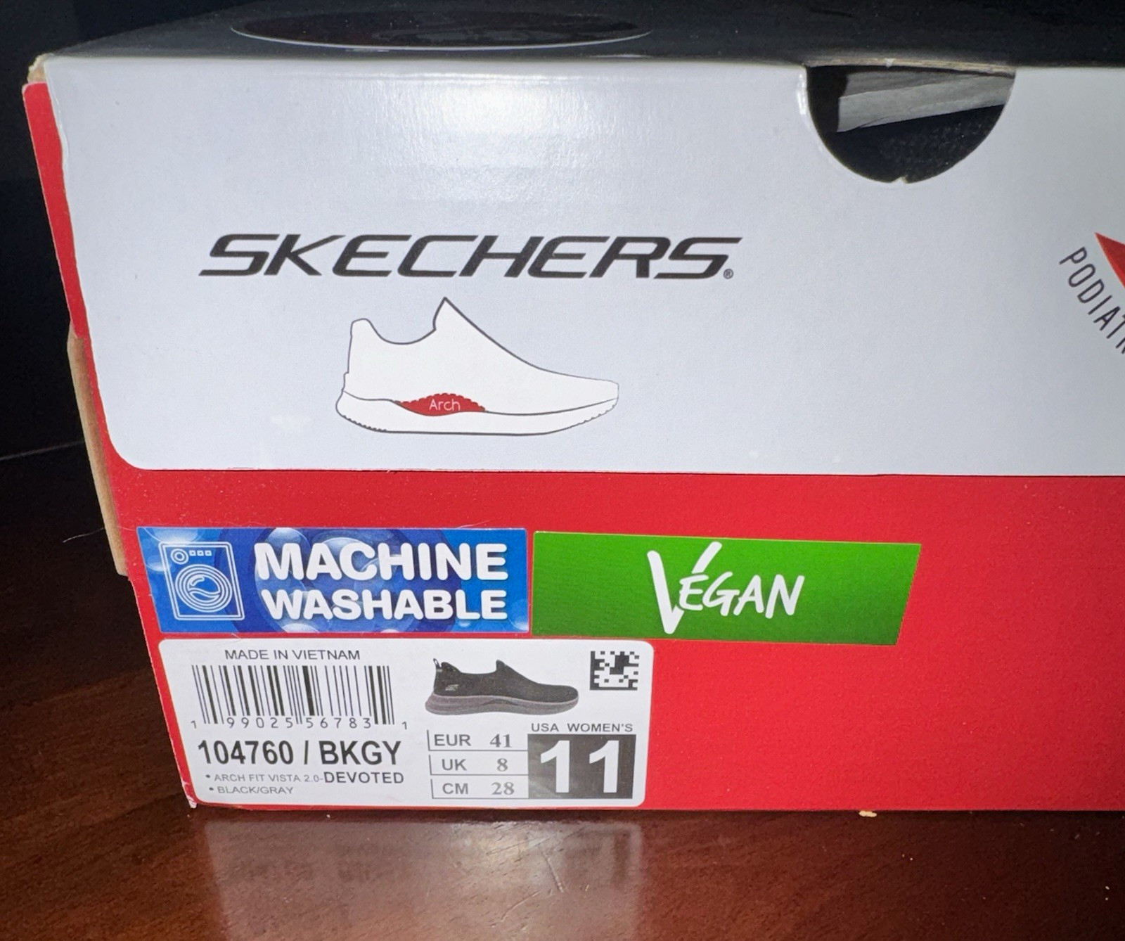 SKECHERS Arch Fit Vista 2.0 Devoted Slip-On Sneaker Machine Washable Vegan
