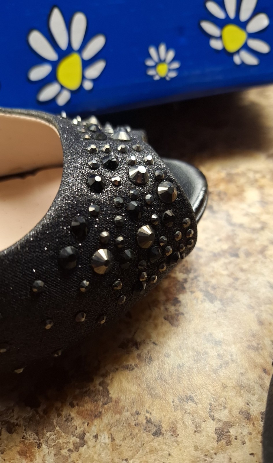 De Blossom black sparkly high heels size 6.5 with rhinestones Worn Once!!!!