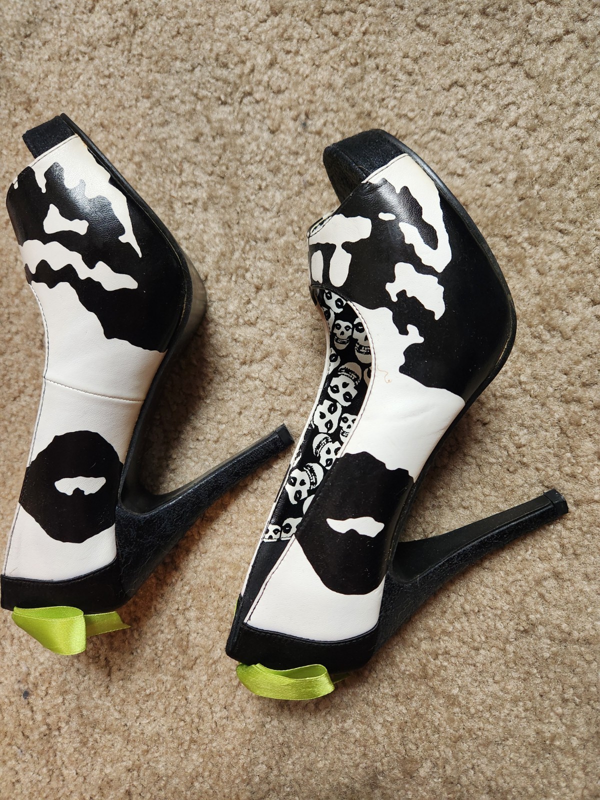 MISFITS women’s high heeled shoes Size 9 (US)