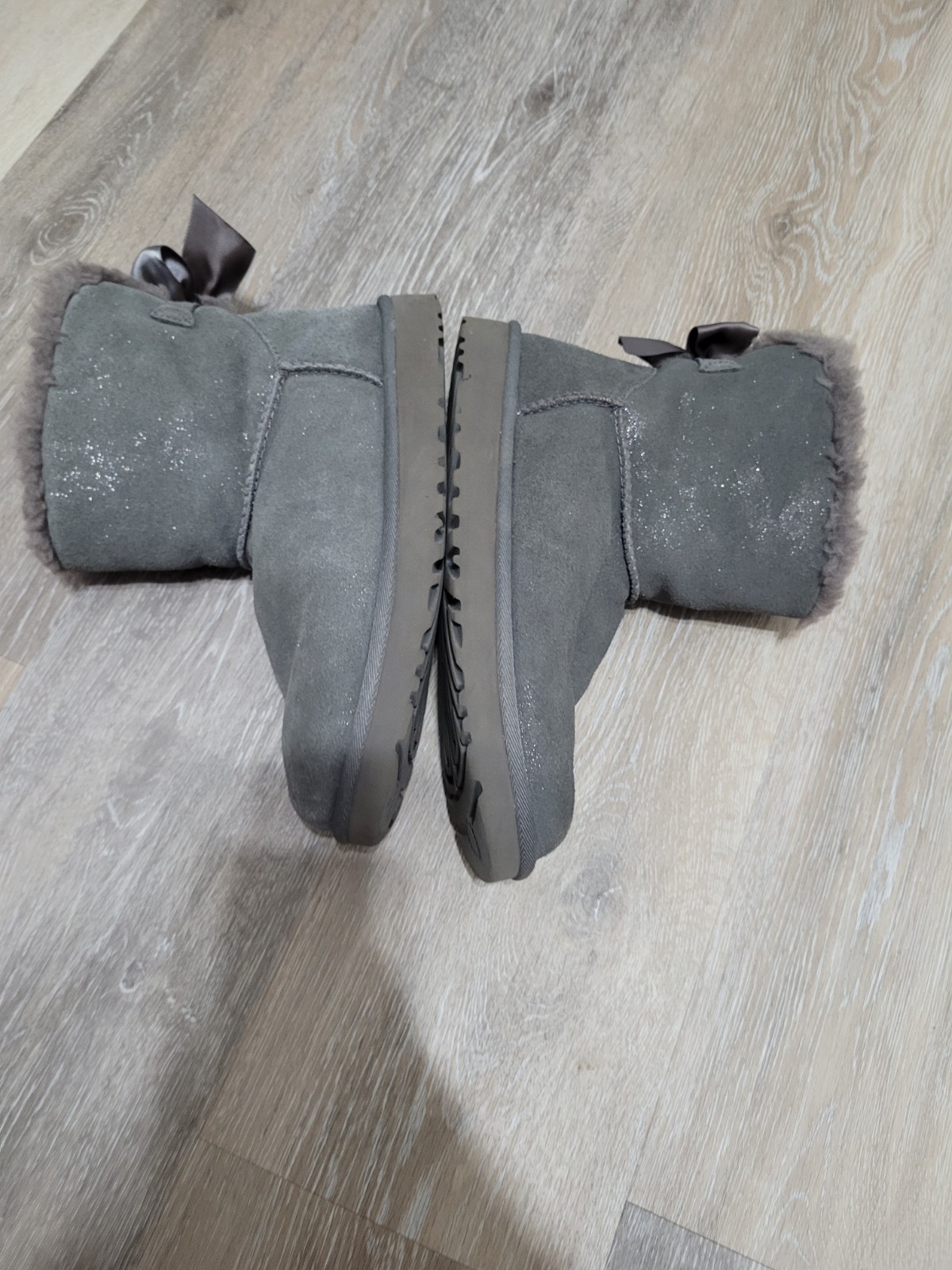 UGG Mini Bailey Bow II ankle boots Grey Winter Boots Size 8