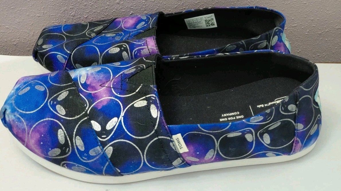 TOMS Black Foil Alien Galaxy Print Alpargata Women’s Sz 10 Shoes